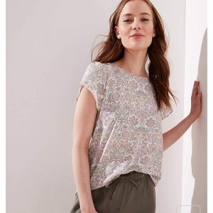 LOFT Garden tulip sleeve top